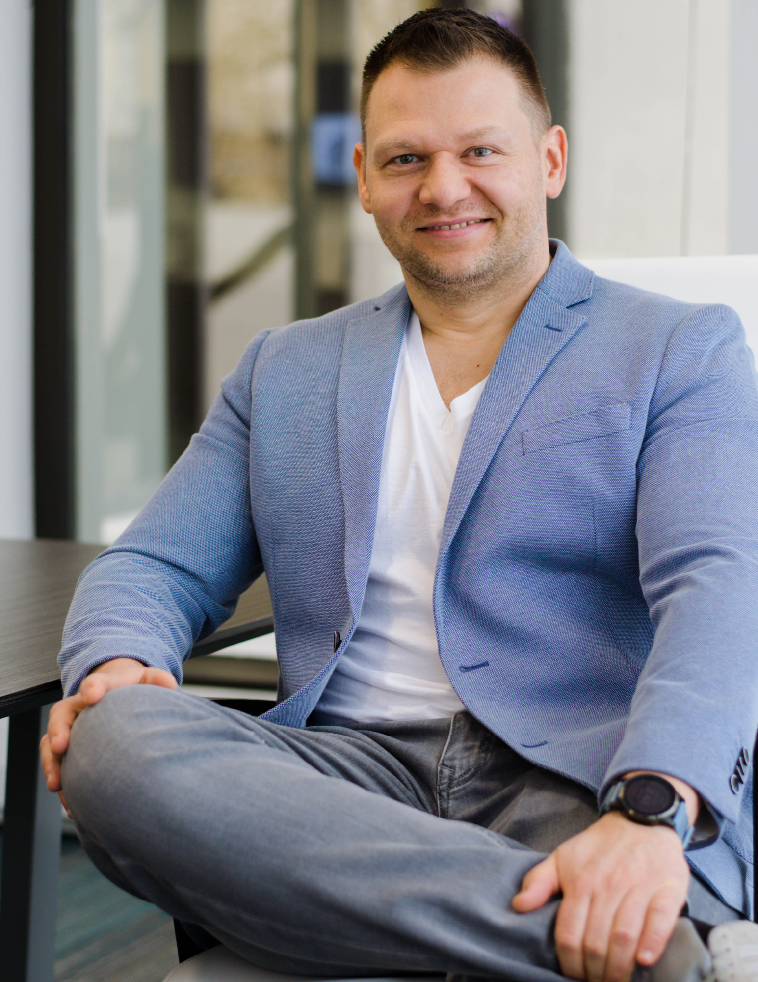Patryk Ziegler Headshot